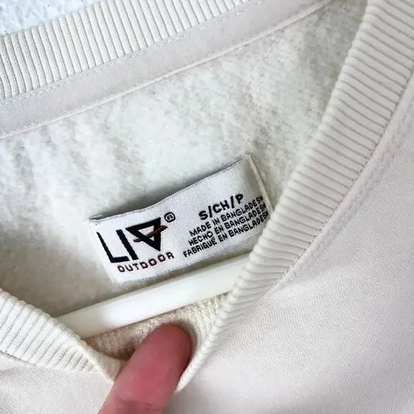 Gabriella Pullover Sweatshirt White Wild Graphic Crewneck Women’s Small Cozy - Picture 6 of 7